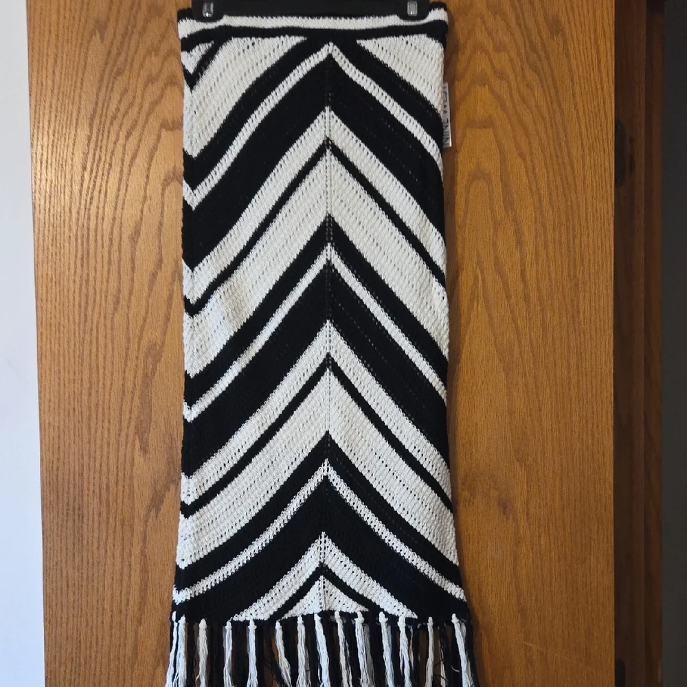 Nine West Black and White Chevron Maxi Skirt - Picture 5 of 6